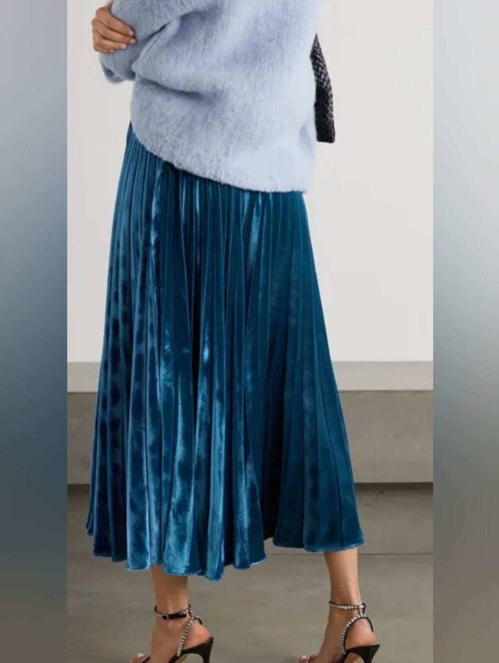 Lavi Crushed Velvet Pleated Maxi Skirt. (Blue)